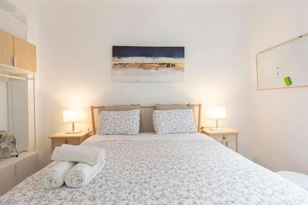 3 Bedroom Flat In Historic Centre Malaga Spain