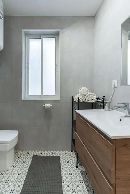 3 Bedroom Flat In Historic Centre Malaga
